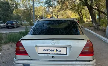 Mercedes-Benz C-Класс 1993 года за 650 000 тг. в Карагандинская область фото 2