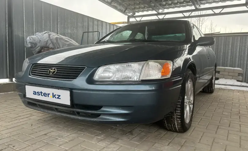 Toyota Camry 2000 года за 3 700 000 тг. в Алматы фото 1