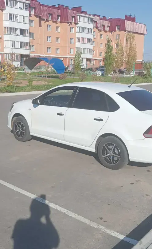 Volkswagen Polo 2015 года за 4 200 000 тг. в Петропавловск фото 4