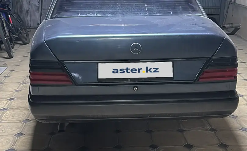 Mercedes-Benz E-Класс 1993 года за 1 400 000 тг. в Алматы