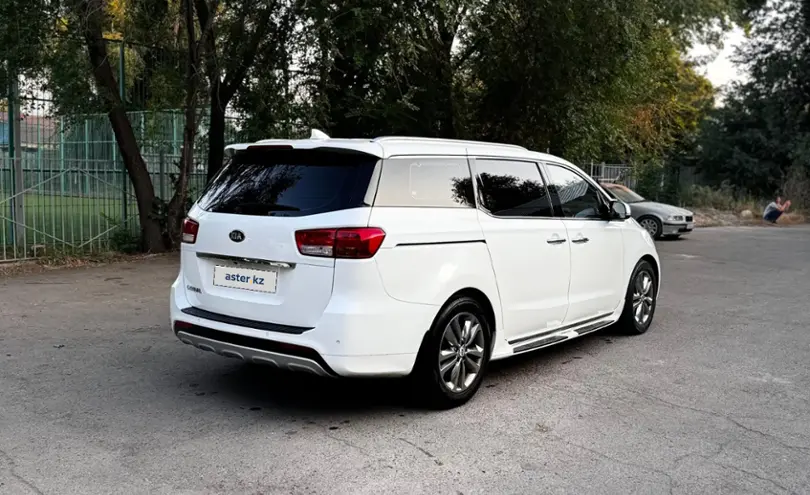 Kia Carnival 2016 года за 7 900 000 тг. в Алматы