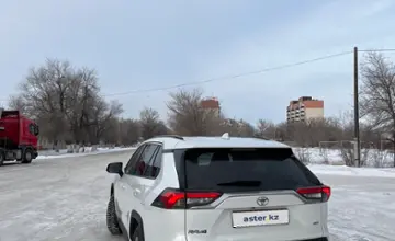 Toyota RAV4 2020 года за 15 000 000 тг. в Абайская область фото 3
