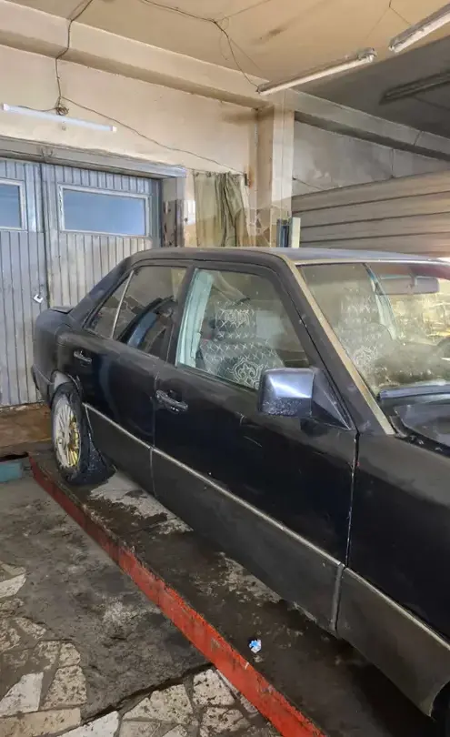 Mercedes-Benz W124 1990 года за 950 000 тг. в Караганда фото 4
