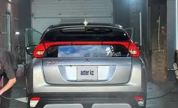 Mitsubishi Eclipse Cross 2020 года за 11 000 000 тг. в Актюбинская область фото 2