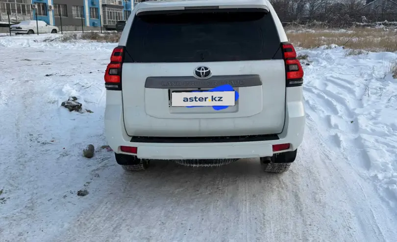 Toyota Land Cruiser Prado 2022 года за 25 700 000 тг. в Алматы фото 4