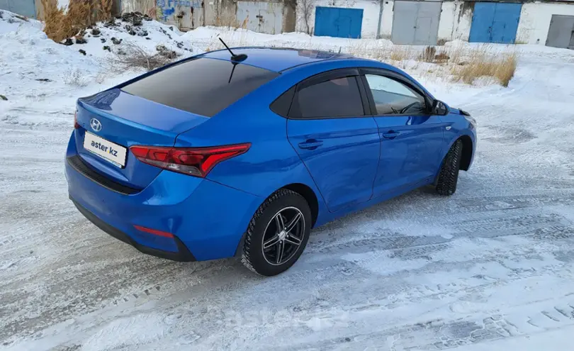 Hyundai Accent 2017 года за 6 800 000 тг. в Караганда фото 4