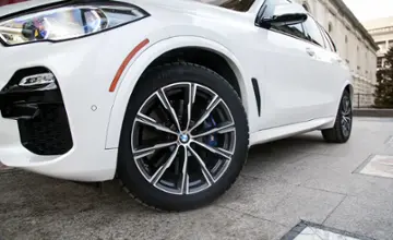 BMW X5 2019 года за 33 900 000 тг. в Алматы фото 3