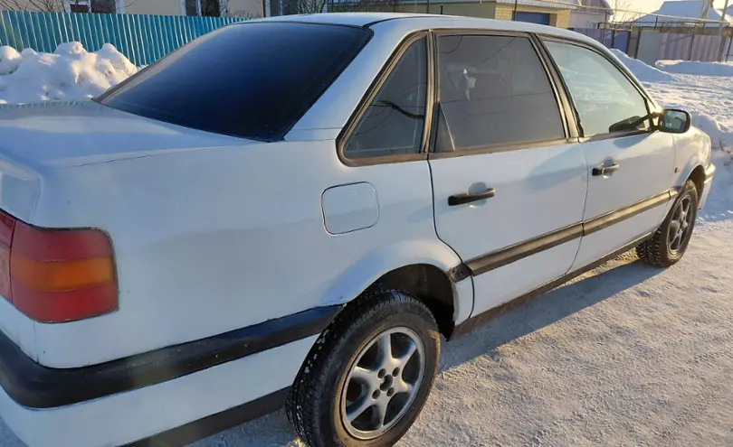 Volkswagen Passat 1994 года за 750 000 тг. в Западно-Казахстанская область фото 4