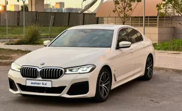 BMW 5 серии 2022 года за 26 000 000 тг. в Астана фото 3