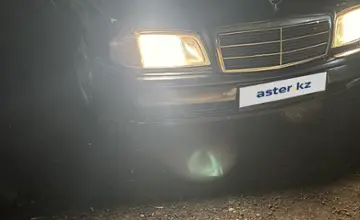 Mercedes-Benz C-Класс 1993 года за 1 300 000 тг. в Астана фото 2