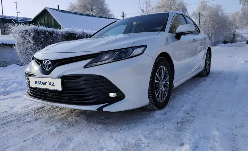 Toyota Camry 2019 года за 12 500 000 тг. в Западно-Казахстанская область