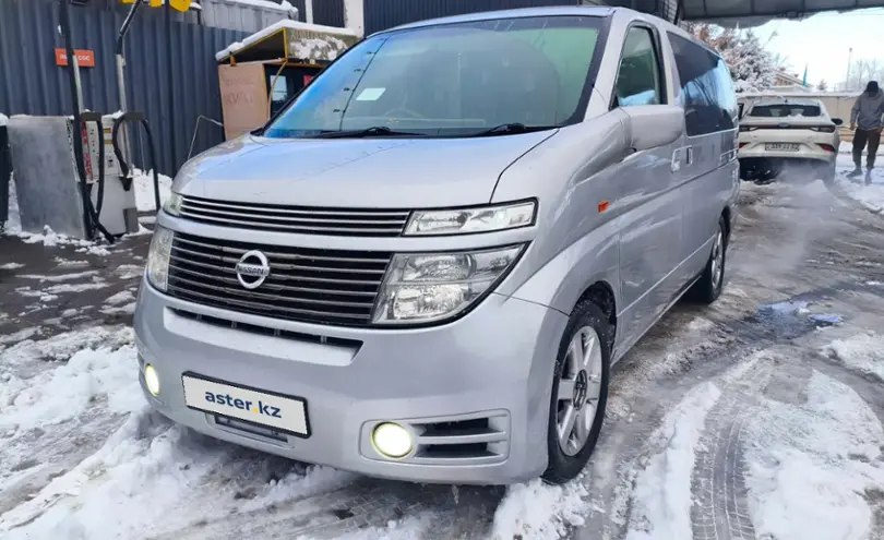 Nissan Elgrand 2004 года за 5 000 000 тг. в Алматы фото 2
