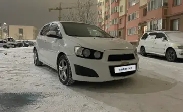 Chevrolet Aveo 2014 года за 3 500 000 тг. в Астана фото 2