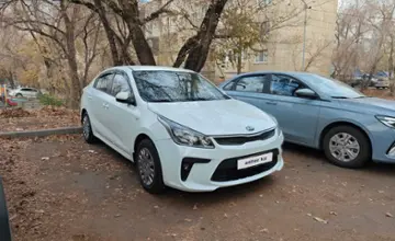 Kia Rio 2018 года за 5 700 000 тг. в Алматы фото 2