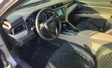 Toyota Camry 2020 года за 11 800 000 тг. в Алматы