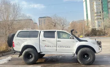 Toyota Hilux 2013 года за 14 999 000 тг. в Алматы фото 3