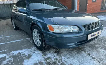 Toyota Camry 2000 года за 3 700 000 тг. в Алматы фото 2