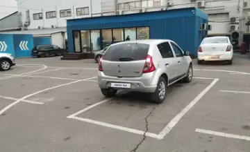 Renault Sandero 2013 года за 1 800 000 тг. в Алматы фото 4