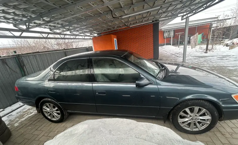 Toyota Camry 2000 года за 3 700 000 тг. в Алматы
