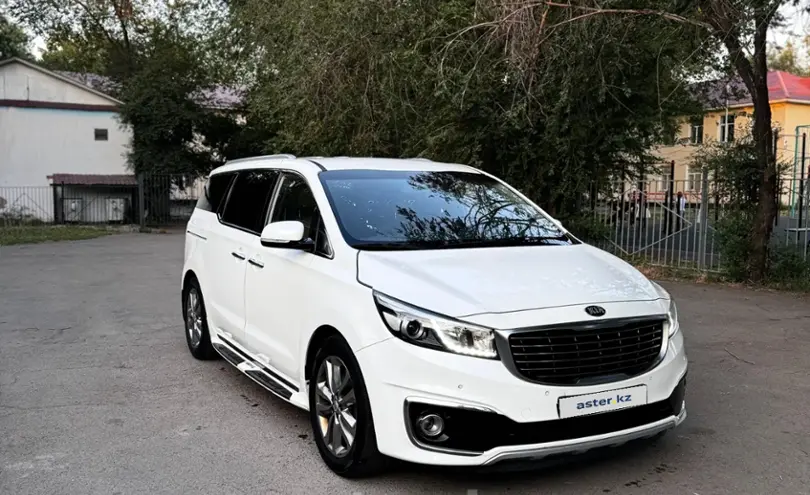 Kia Carnival 2016 года за 7 900 000 тг. в Алматы фото 3