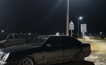 Mercedes-Benz E-Класс 1997 года за 2 500 000 тг. в Актау фото 2