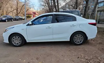 Kia Rio 2018 года за 5 700 000 тг. в Алматы фото 4