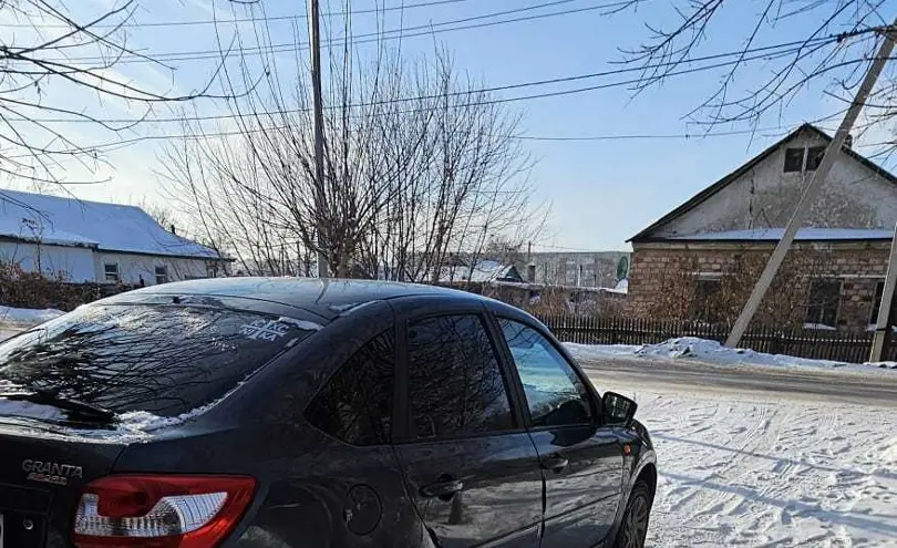 LADA (ВАЗ) Granta 2015 года за 2 600 000 тг. в Караганда фото 3