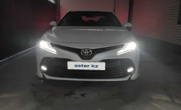 Toyota Camry 2019 года за 12 500 000 тг. в Западно-Казахстанская область фото 3