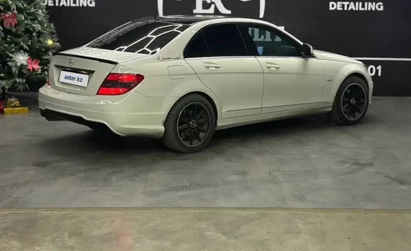 Mercedes-Benz C-Класс 2007 года за 5 300 000 тг. в Астана фото 3