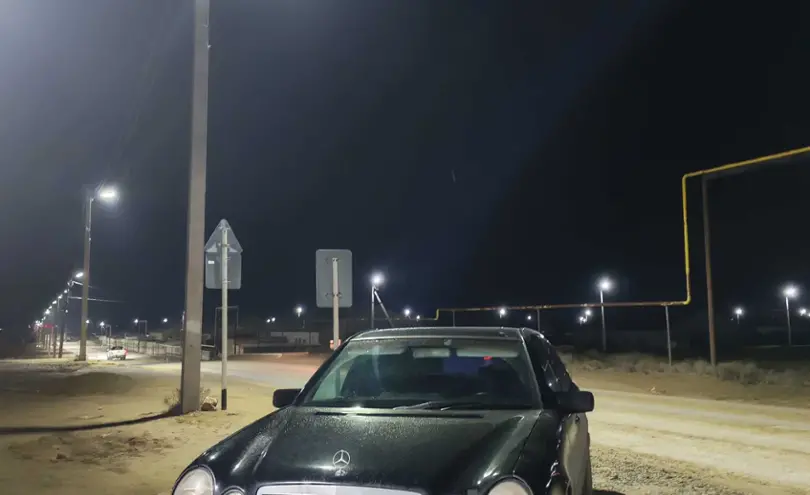 Mercedes-Benz E-Класс 1997 года за 2 500 000 тг. в Актау