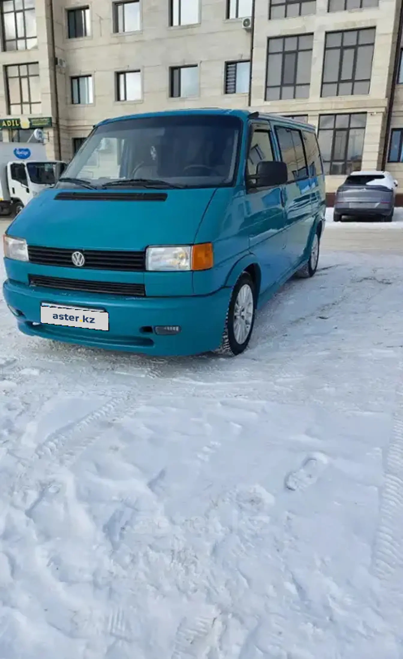 Volkswagen Multivan 1992 года за 5 400 000 тг. в Караганда фото 1