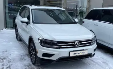 Volkswagen Tiguan 2021 года за 10 300 000 тг. в Астана фото 3