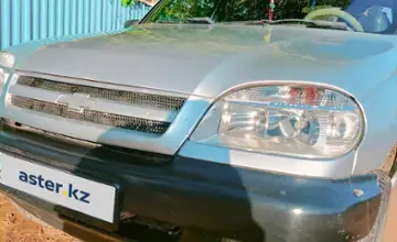 Chevrolet Niva 2004 года за 1 700 000 тг. в Актюбинская область фото 3