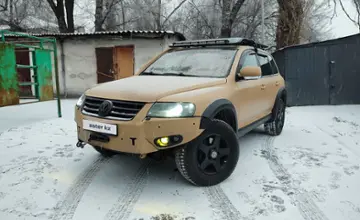 Volkswagen Touareg 2005 года за 6 300 000 тг. в Алматы фото 2