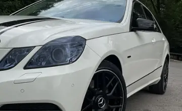 Mercedes-Benz E-Класс 2010 года за 9 200 000 тг. в Тараз фото 2