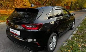 Kia Ceed 2019 года за 7 800 000 тг. в Алматы фото 4