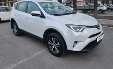 Toyota RAV4 2018 года за 10 600 000 тг. в Алматы фото 1