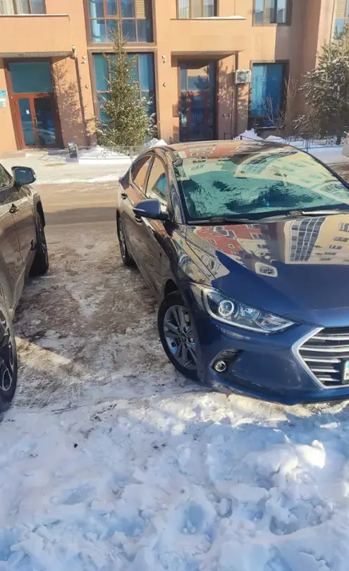 Hyundai Elantra 2018 года за 7 500 000 тг. в Астана фото 3