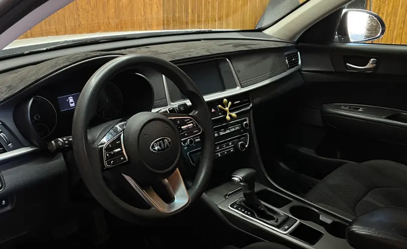 Kia Optima 2019 года за 9 400 000 тг. в Восточно-Казахстанская область фото 5