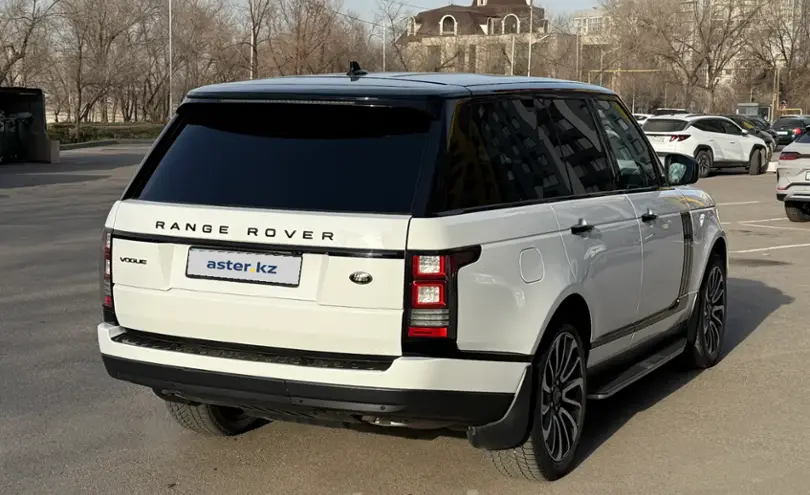 Land Rover Range Rover 2014 года за 23 000 000 тг. в Алматы
