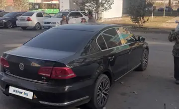 Volkswagen Passat 2011 года за 5 000 000 тг. в Алматы фото 2