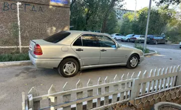 Mercedes-Benz C-Класс 1993 года за 650 000 тг. в Карагандинская область фото 3