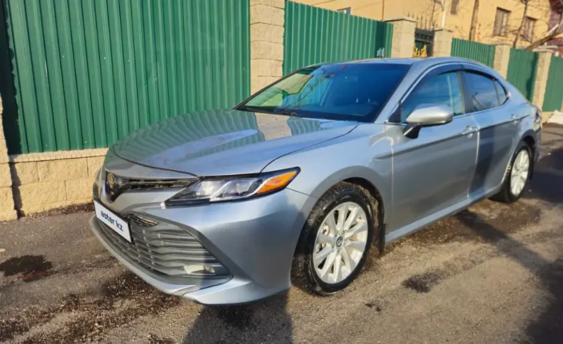 Toyota Camry 2020 года за 11 800 000 тг. в Алматы