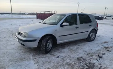 Volkswagen Golf 2001 года за 2 500 000 тг. в Астана фото 1