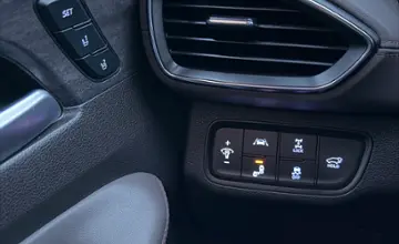 Hyundai Santa Fe 2020 года за 15 000 000 тг. в Астана фото 3