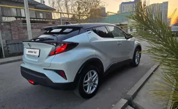 Toyota C-HR 2023 года за 15 100 000 тг. в Алматы фото 4