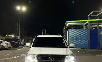 Toyota Land Cruiser 2014 года за 26 000 000 тг. в Шымкент