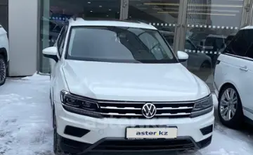 Volkswagen Tiguan 2021 года за 10 300 000 тг. в Астана фото 2
