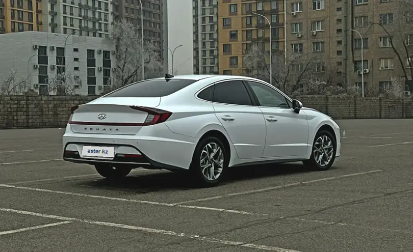 Hyundai Sonata 2023 года за 10 600 000 тг. в Алматы фото 4