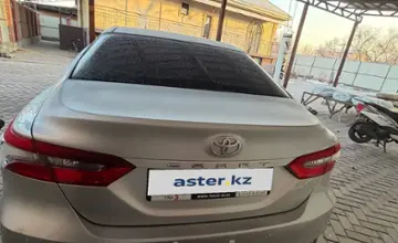 Toyota Camry 2023 года за 16 800 000 тг. в Алматы